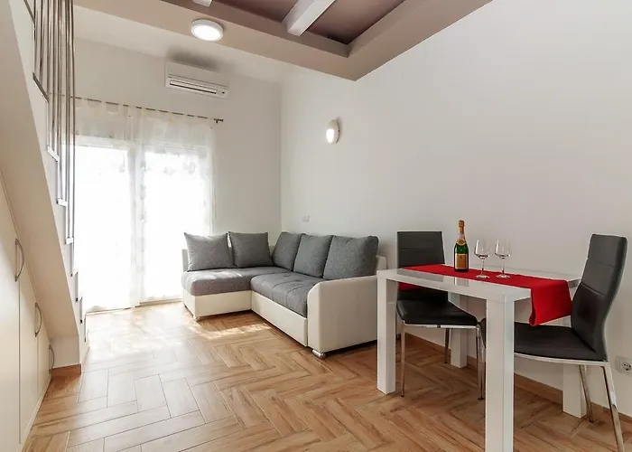 Lapidem Apartmán Sukošan