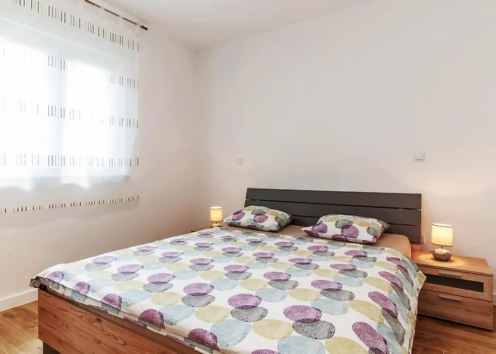 Lapidem Apartman *
